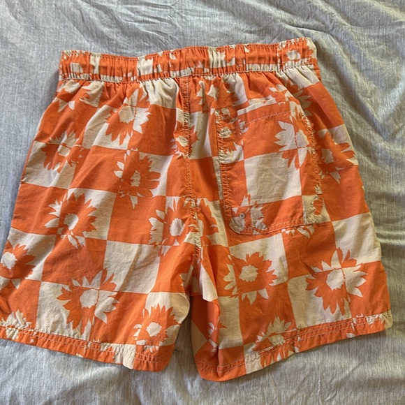 Men’s urban outfitters swim trunk - Picture 2 of 2